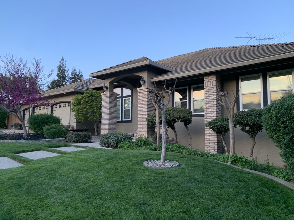 Slide of FA Rain Gutters