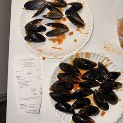 Million’s Crab - 8/25 edible mussels