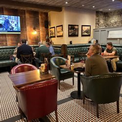 Muskerry Arms Pub & Restaurant - Inside