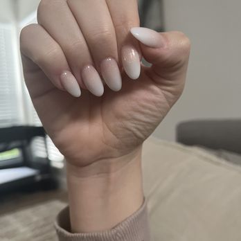 Nails Essence - Nail Salons Near Me - Pickerington, Ohio