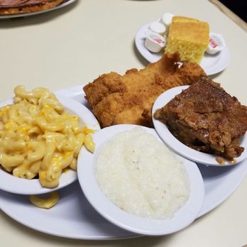 Grannie's Restaurant - Catfish lunch mac, bread pudding cornbread and side of grits - Breakfast & Brunch Near Me - Crystal River, Florida
