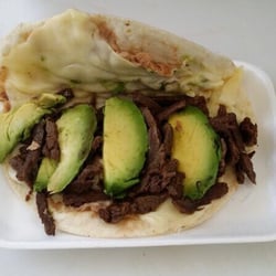 Burritos Montados del Chef - Montado de carne de arrachera, Beef taco with cheese