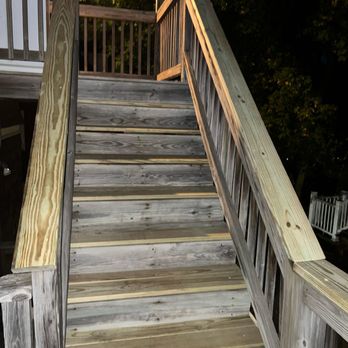 Mammoth Hands Construction - Stairway restoration -- fresh lumber, solid structure, and ready for staining. - Handyman Near Me - Northborough, Massachusetts Mammoth Hands Construction - Stairway restoration -- fresh lumber, solid structure, and ready for staining. - Handyman Near Me - Northborough, Massachusetts