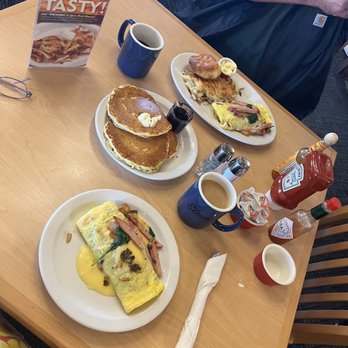 Elmer's Kitchen - Diners Near Me - Boise, Idaho