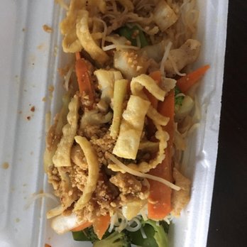Bea's Wok N Roll - Vietnamese Near Me - DeKalb, Illinois Bea's Wok N Roll - Vietnamese Near Me - DeKalb, Illinois