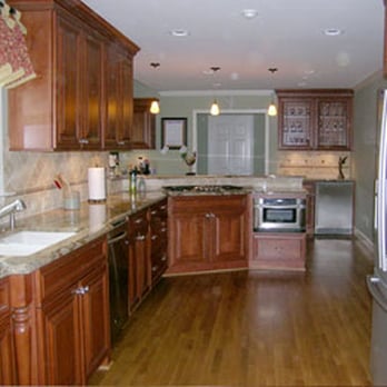 Oneida Builders - Kitchen remodel with hardwood floors, marble countertops and more - General Contractors Near Me - Atlanta, Georgia