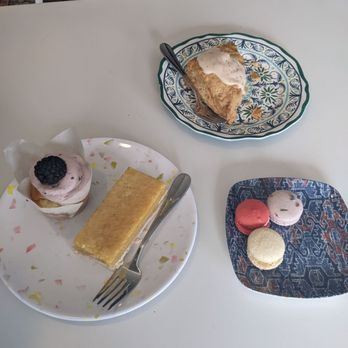 Hopscotch - Cupcakes Near Me - Champaign, Illinois