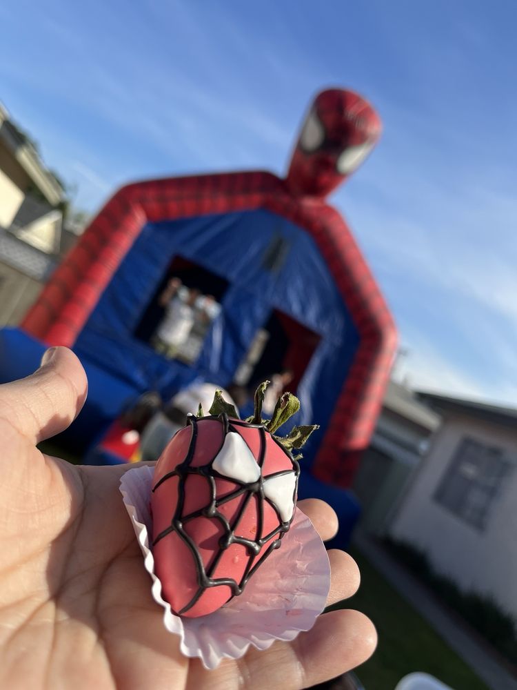 California Jumpers Logo