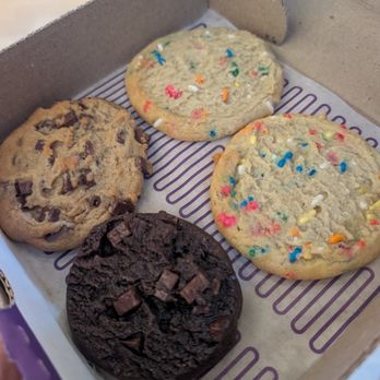 Insomnia Cookies - Desserts Near Me - Portland, Maine Insomnia Cookies - Desserts Near Me - Portland, Maine