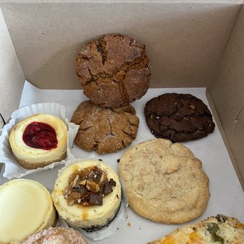 Tiverton Bakeshop - Cheesecakes, cookies, scone and (cinnamon churro) Cruffin - Bakeries Near Me - Ovilla, Texas Tiverton Bakeshop - Cheesecakes, cookies, scone and (cinnamon churro) Cruffin - Bakeries Near Me - Ovilla, Texas