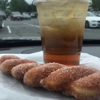 Tous Les Jours - Twist Twist Pastry and Honey Apricot Iced Tea - Bakeries Near Me - Centreville, Virginia Tous Les Jours - Twist Twist Pastry and Honey Apricot Iced Tea - Bakeries Near Me - Centreville, Virginia