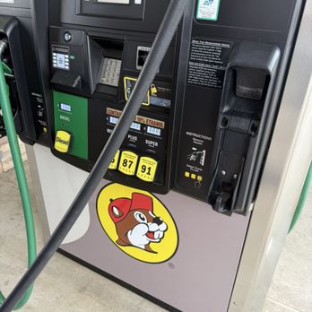 Buc-ee's - Gas - Convenience Stores Near Me - Berthoud, Colorado