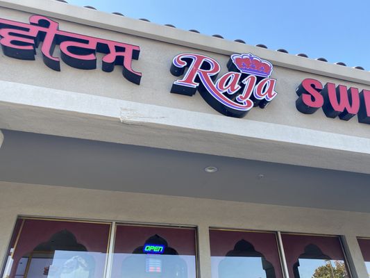 Raja Sweets & Indian Cuisine by null