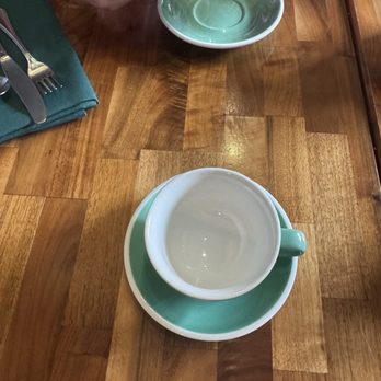 Cafe Flora - Oolong tea - Vegetarian Near Me - Seattle, Washington