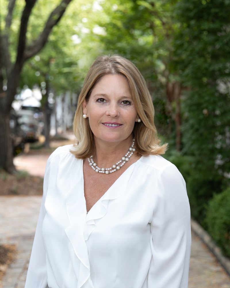 BOBI BOMAR HOMES OF ALEXANDRIA Real Estate Agents 106 N Lee St