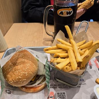 A&W - Teen burger combo - Fast Food Near Me - Vancouver, British Columbia A&W - Teen burger combo - Fast Food Near Me - Vancouver, British Columbia