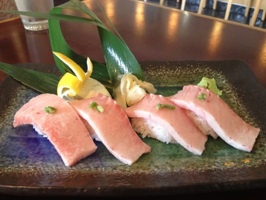 UMI SUSHI by null