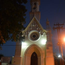 Rectoria - Nuestra Señora Del Carmen, Quintero - Bellísima iglesia con estilo neogótico.