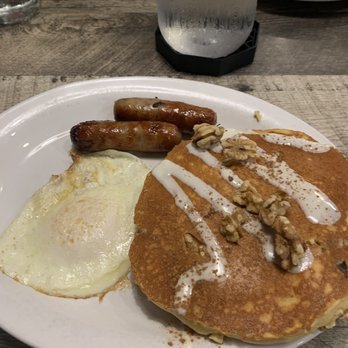 Le Peep - Pancake sandwich just enough food with carrot cake pancakes yum - Breakfast & Brunch Near Me - Loveland, Ohio Le Peep - Pancake sandwich just enough food with carrot cake pancakes yum - Breakfast & Brunch Near Me - Loveland, Ohio