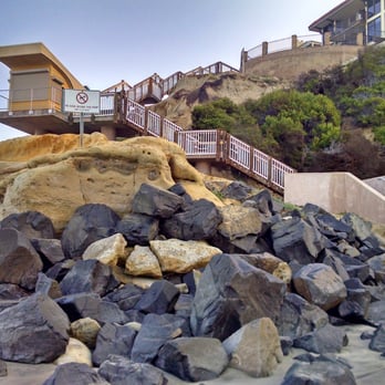 Cherry Hill Beach - A really great free public beach access point. - Beaches Near Me - Solana Beach, California Cherry Hill Beach - A really great free public beach access point. - Beaches Near Me - Solana Beach, California