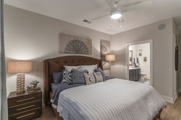 West End Station by null