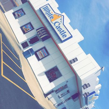 White Castle - First time having White Castle, location is very dirty but burgers were hot and fresh - Fast Food Near Me - Chicago, Illinois