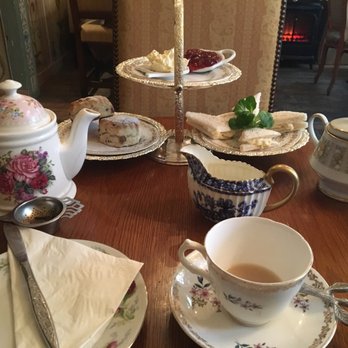 Candella Tea Room - Tea Rooms Near Me - London, XGL