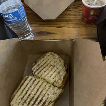 Artisan Market - No frills - Breakfast & Brunch Near Me - DFW Airport, Texas