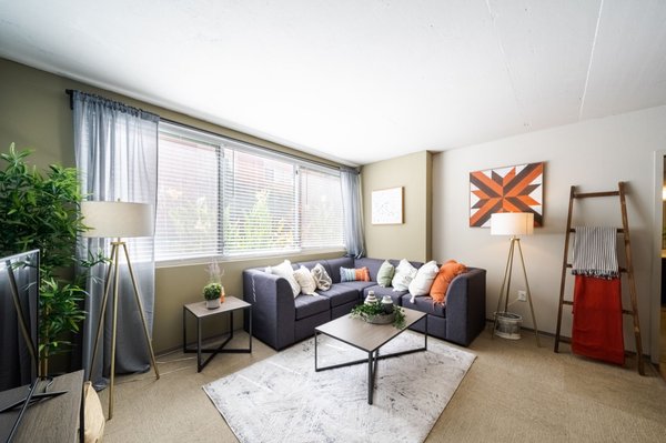 University Gateway by null