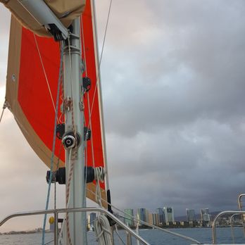 Holokai Catamaran - Boating Near Me - Honolulu, Hawaii