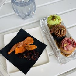 Fairmont Spa Austin - Dried fruit with complimentary desserts!
