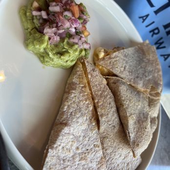 Jardin Cafe - Chicken quesadilla - New American Near Me - Patchogue, New York
