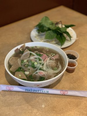 Phở Pasteur by null