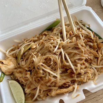 Thai Lanna - Pad Thai with chicken - Thai Near Me - Denver, Colorado