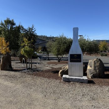 Maxville Winery - Cool grounds - Wineries Near Me - St. Helena, California Maxville Winery - Cool grounds - Wineries Near Me - St. Helena, California