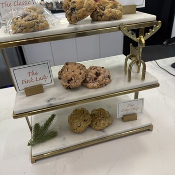Batch & Box - Del Mar - Cookies! - Bakeries Near Me - San Diego, California