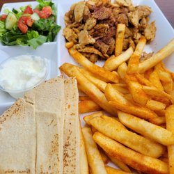 Shawarmania Mediterranean Grill - Chicken platter