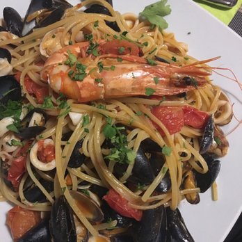 La Gondola - Italian Near Me - Geneva, GE