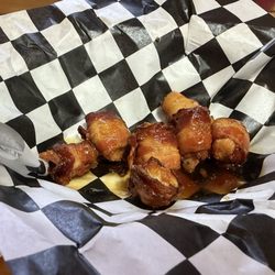 Big Al's Tavern - Big AL bites so good chicken wrapped and bacon drizzled with a slightly spicy maple syrup.