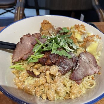 Kwan Kitchen - Thai Near Me - Pasadena, California
