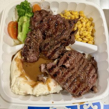 Steak & Fish Company - 8oz steak plate with veggies, mashed potatoes and gravy - Seafood Near Me - Honolulu, Hawaii Steak & Fish Company - 8oz steak plate with veggies, mashed potatoes and gravy - Seafood Near Me - Honolulu, Hawaii