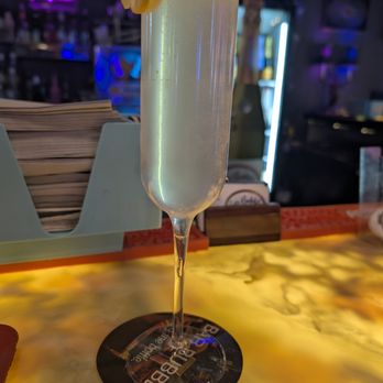 Bar Bubbly - French 75 - Champagne Bars Near Me - Savannah, Georgia Bar Bubbly - French 75 - Champagne Bars Near Me - Savannah, Georgia