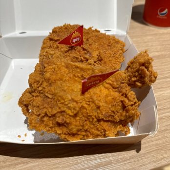Jollibee - Spicy chicken - Fast Food Near Me - Bakersfield, California Jollibee - Spicy chicken - Fast Food Near Me - Bakersfield, California
