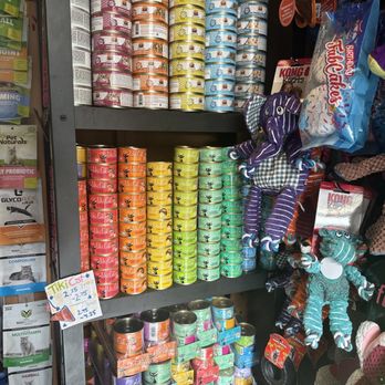 Echo Bark, Inc - Love the organization and well-kept merchandise in here! - Pet Stores Near Me - Los Angeles, California Echo Bark, Inc - Love the organization and well-kept merchandise in here! - Pet Stores Near Me - Los Angeles, California