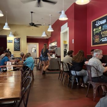 Ruby Slipper Orange Beach - Seating inside - Cafes Near Me - Orange Beach, Alabama