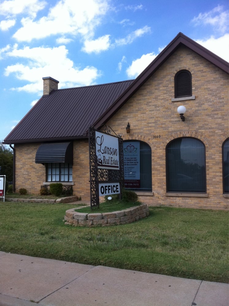 LARSON REAL ESTATE 7203 NW Cache, Lawton, OK Yelp