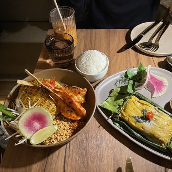 Lalyn - Thai Near Me - New York, New York