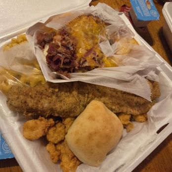 Little Howie's - Fish and shrimp - American Near Me - Aiken, South Carolina