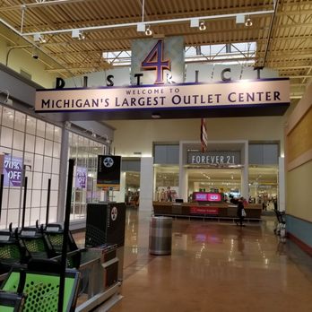 Great Lakes Crossing Outlets - Shopping Centers Near Me - Auburn Hills, Michigan