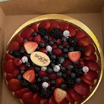 Sook Pastry - Mixed Berry Fruit Tart (Large) - Bakeries Near Me - Ridgewood, New Jersey